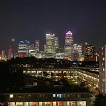 Bedroom With An Office Desk In A Shared 2 Bedroom Flat Near Canary Wharf
